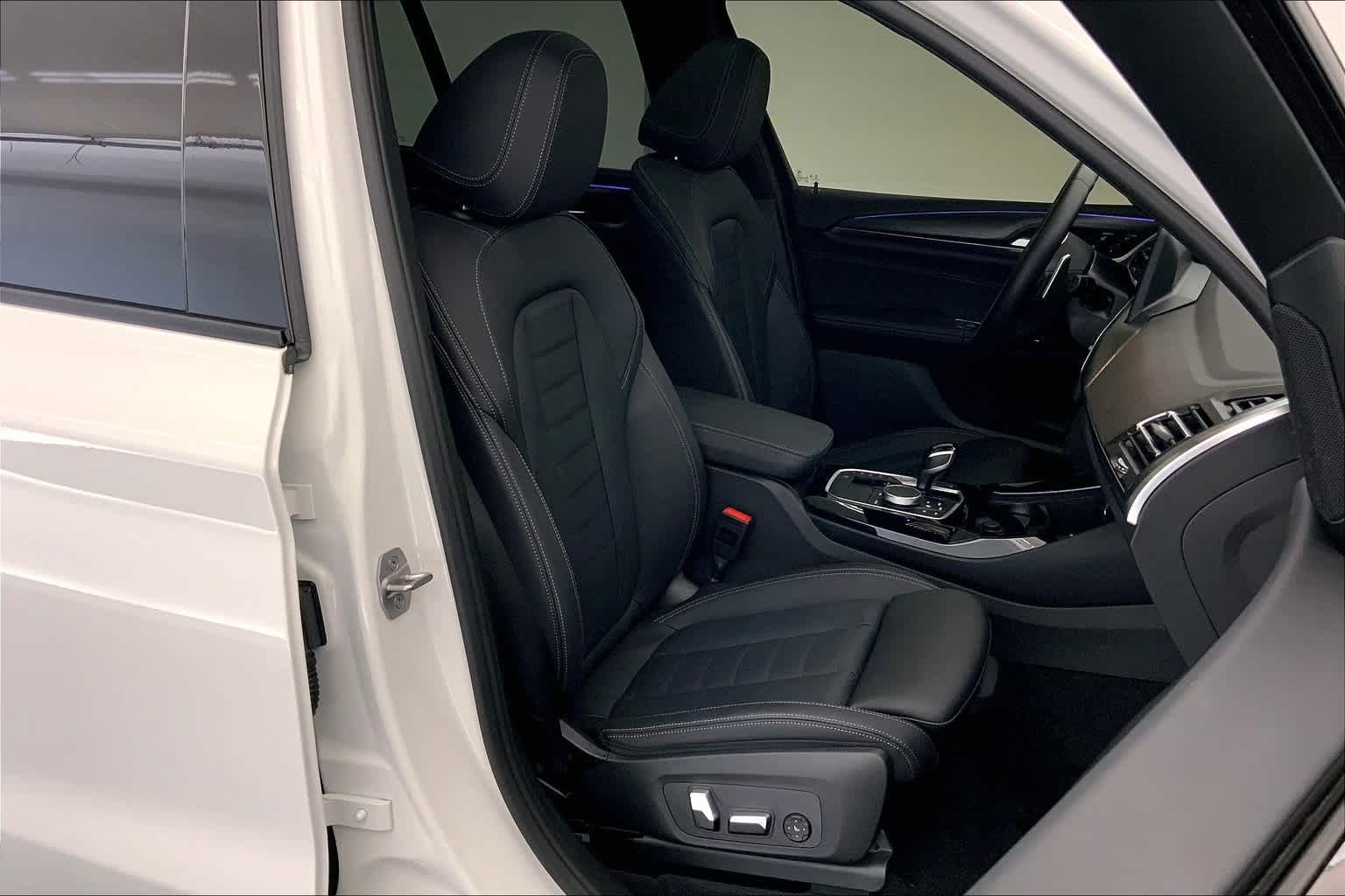 Thumbnail: 2022 BMW X3 - 13