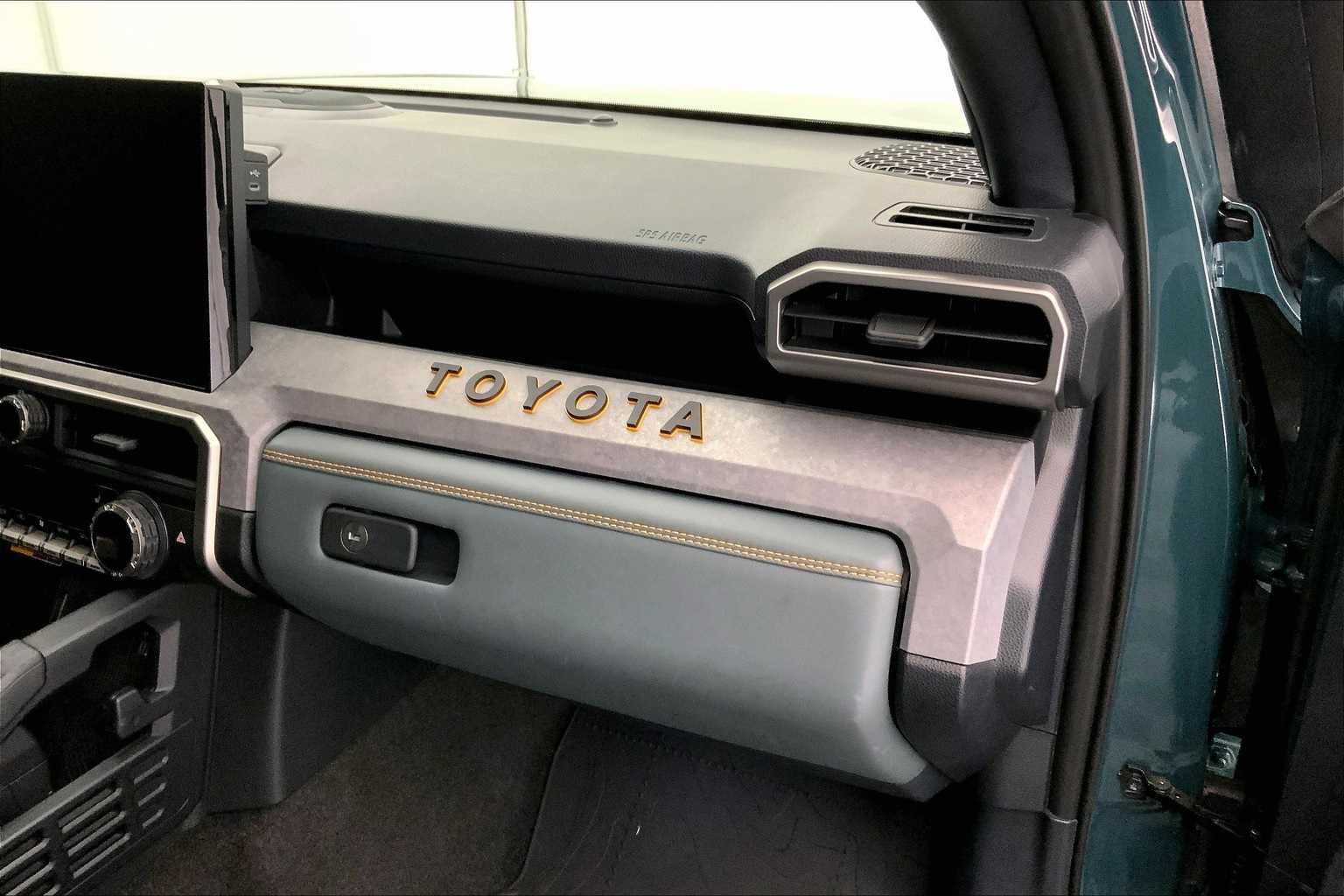 Thumbnail: 2025 Toyota 4Runner - 23