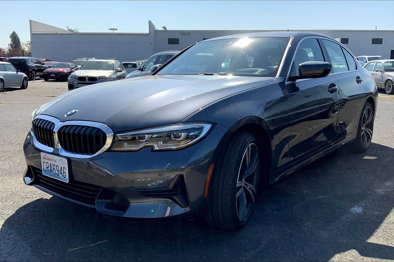 Thumbnail: 2021 BMW 3 Series - 1