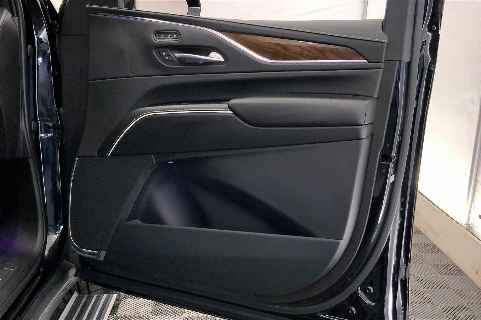 2021 Cadillac Escalade Sport Platinum 28