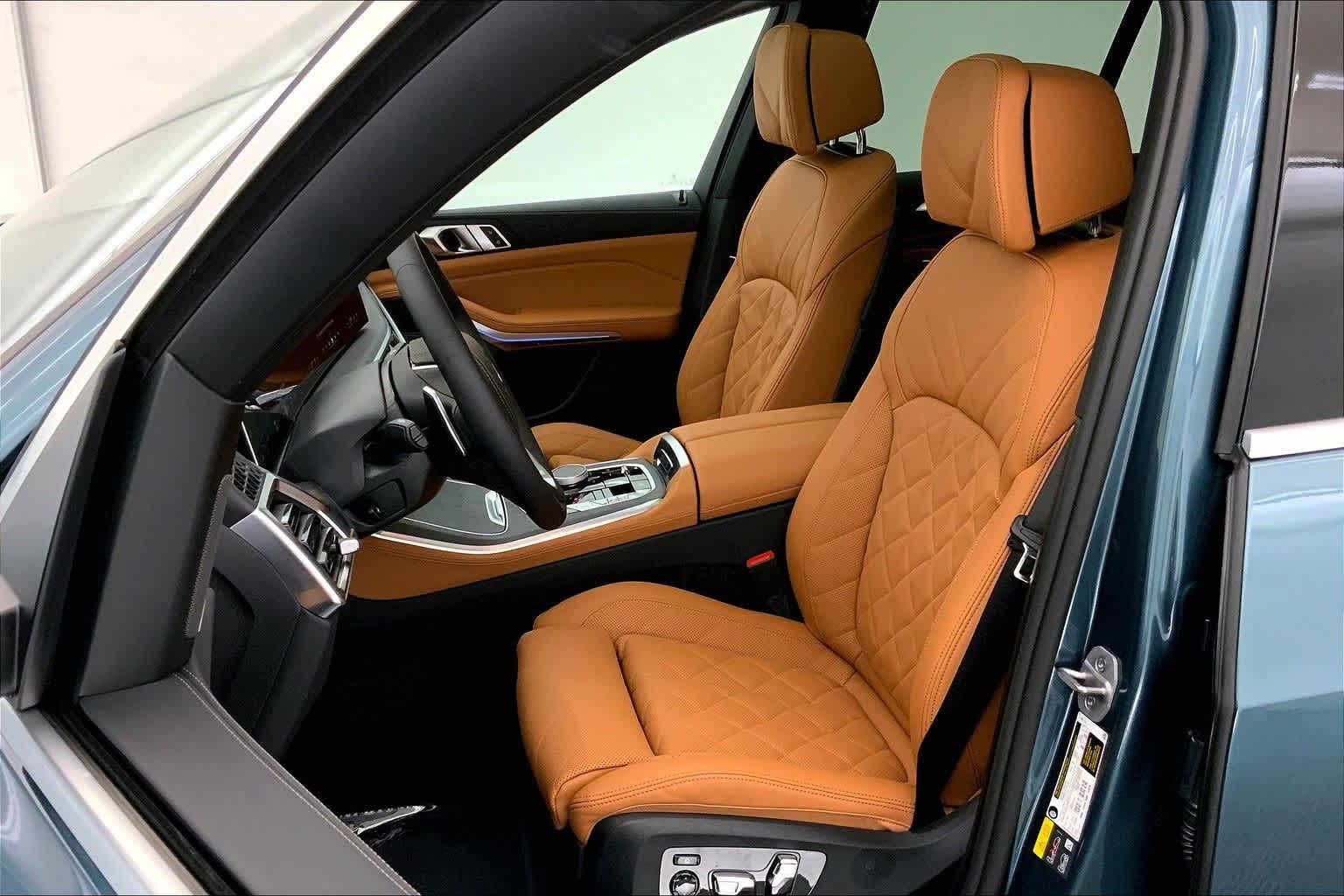 Thumbnail: 2026 BMW X5 - 11