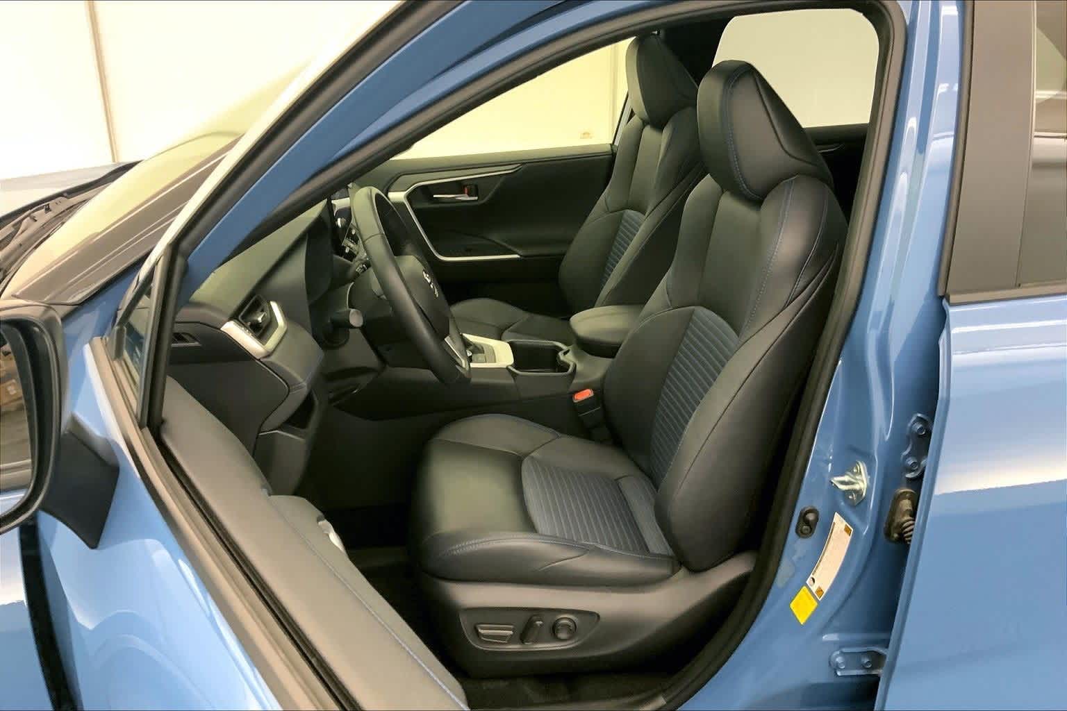 Thumbnail: 2024 Toyota RAV4 - 11