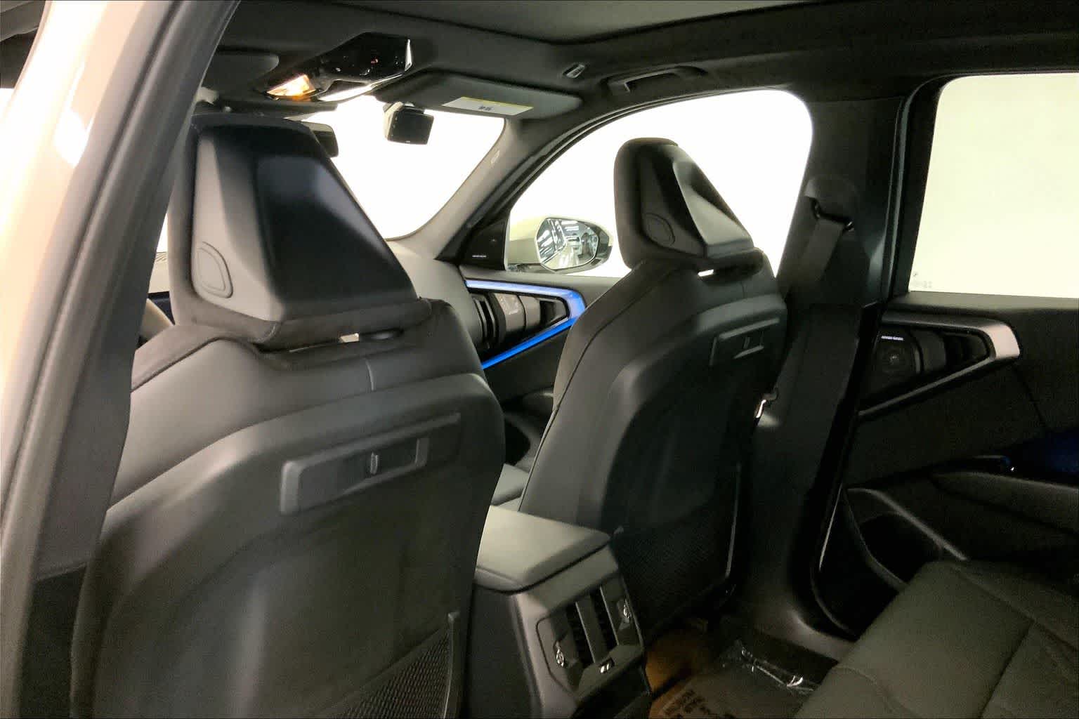 Thumbnail: 2025 BMW X3 - 12