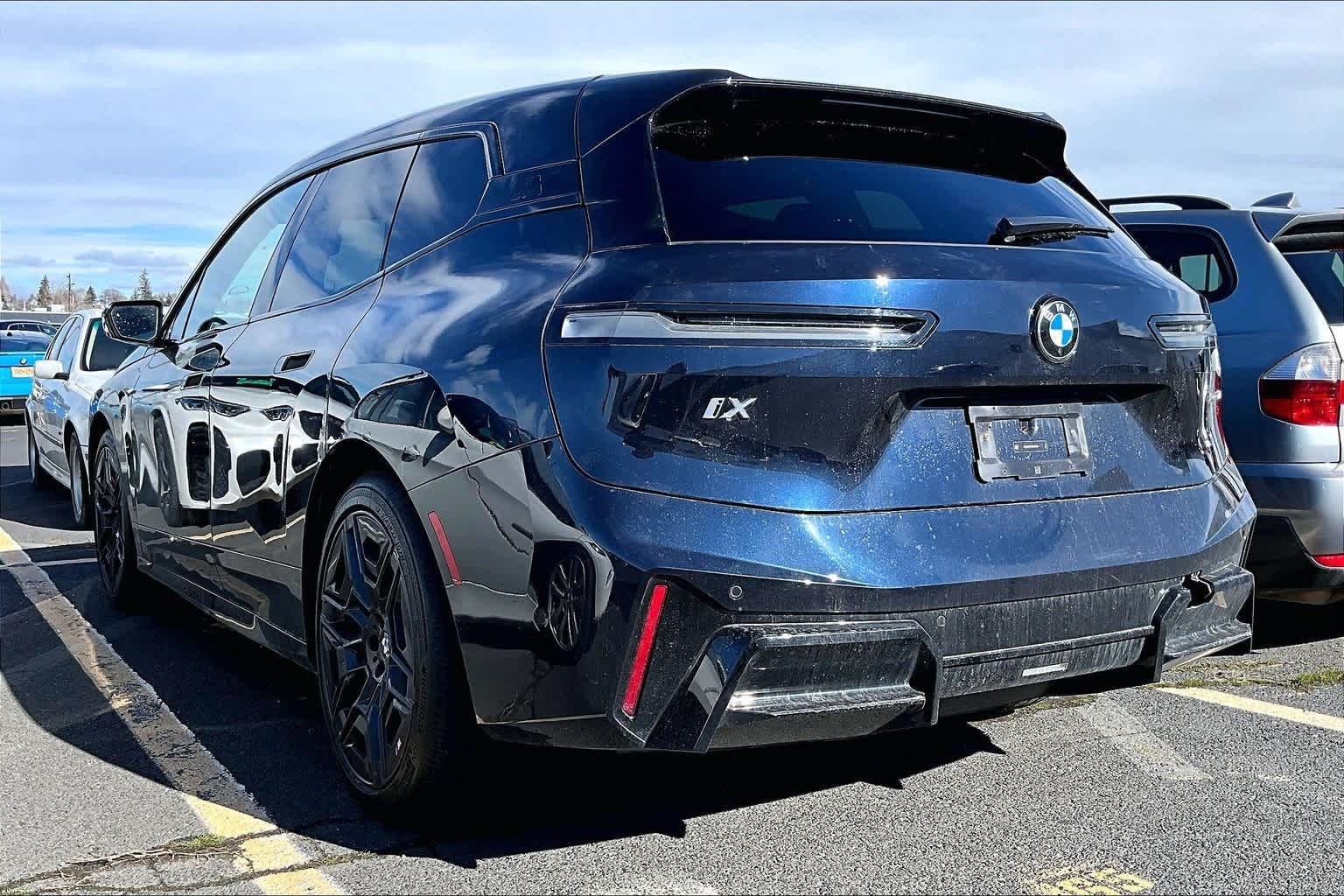 Thumbnail: 2026 BMW iX - 4