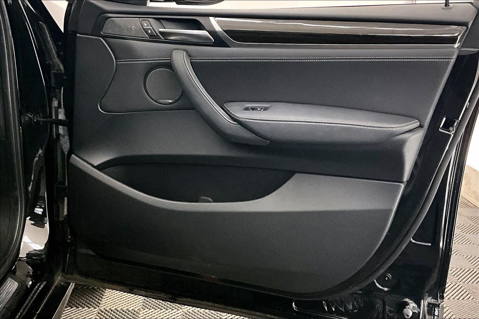 Thumbnail: 2017 BMW X3 - 28