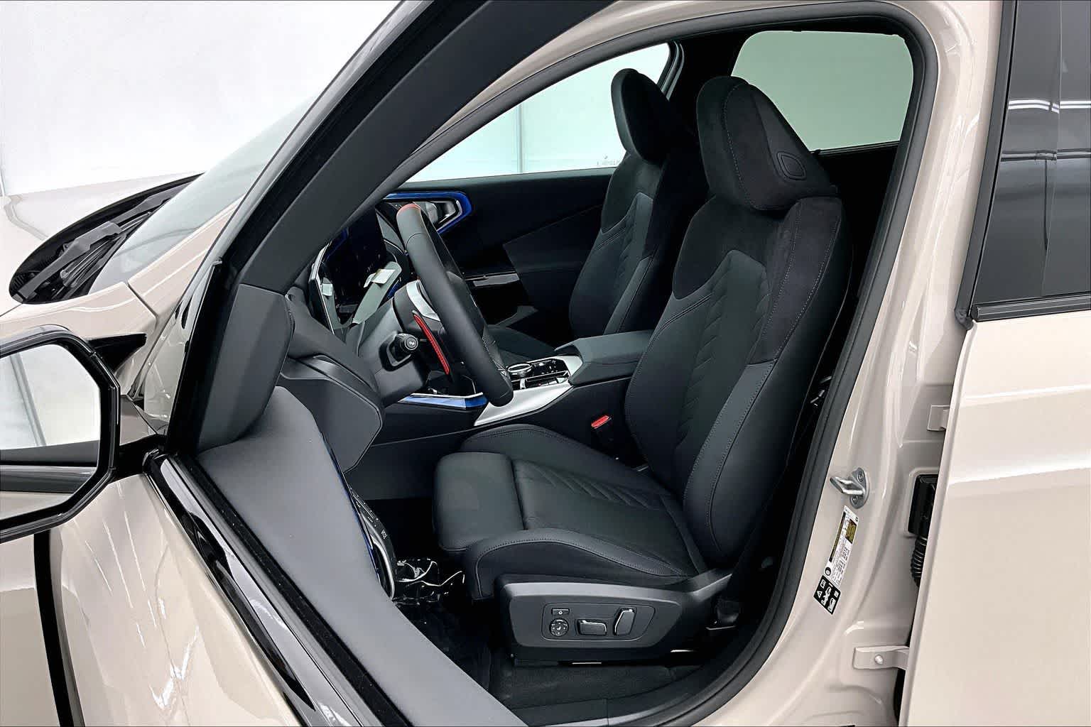 Thumbnail: 2026 BMW X3 - 11