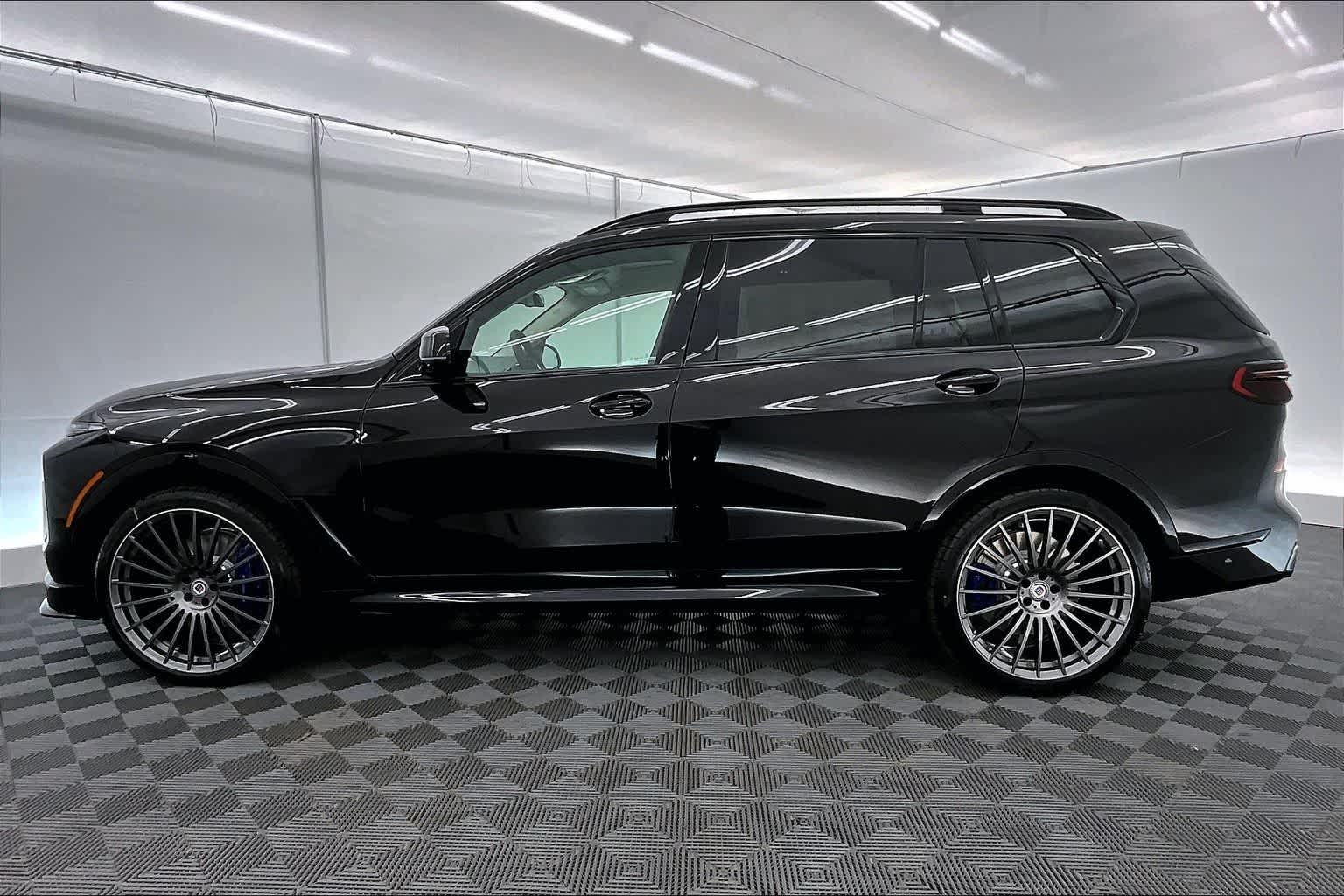 Thumbnail: 2026 BMW X7 - 3