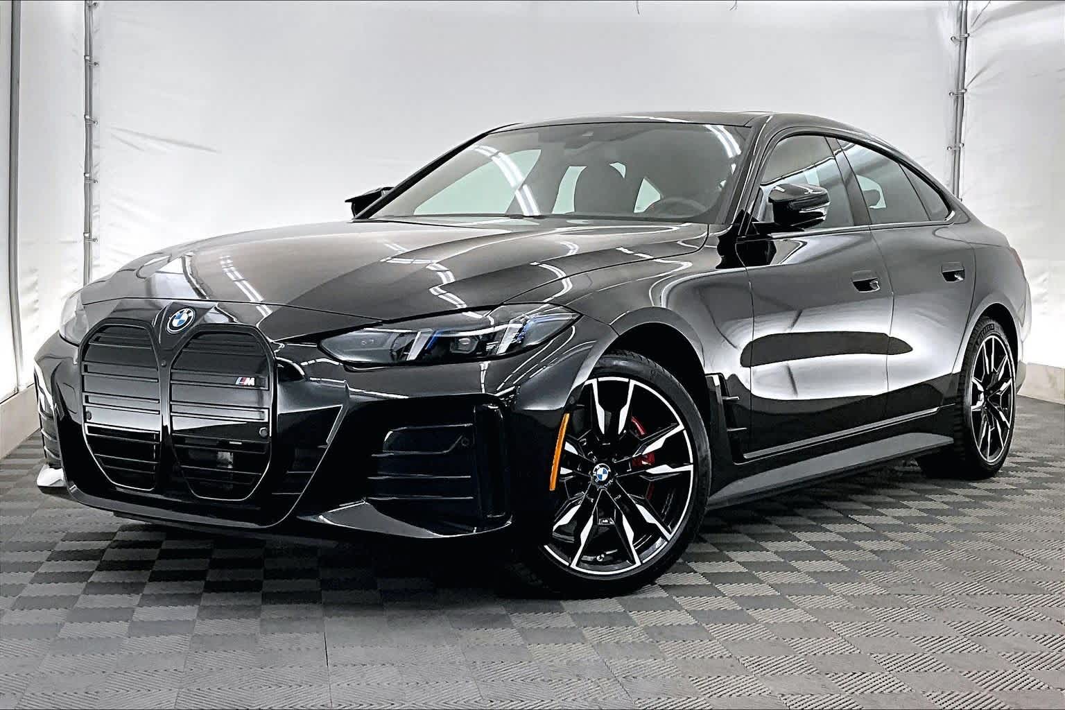 Thumbnail: 2025 BMW i4 - 1