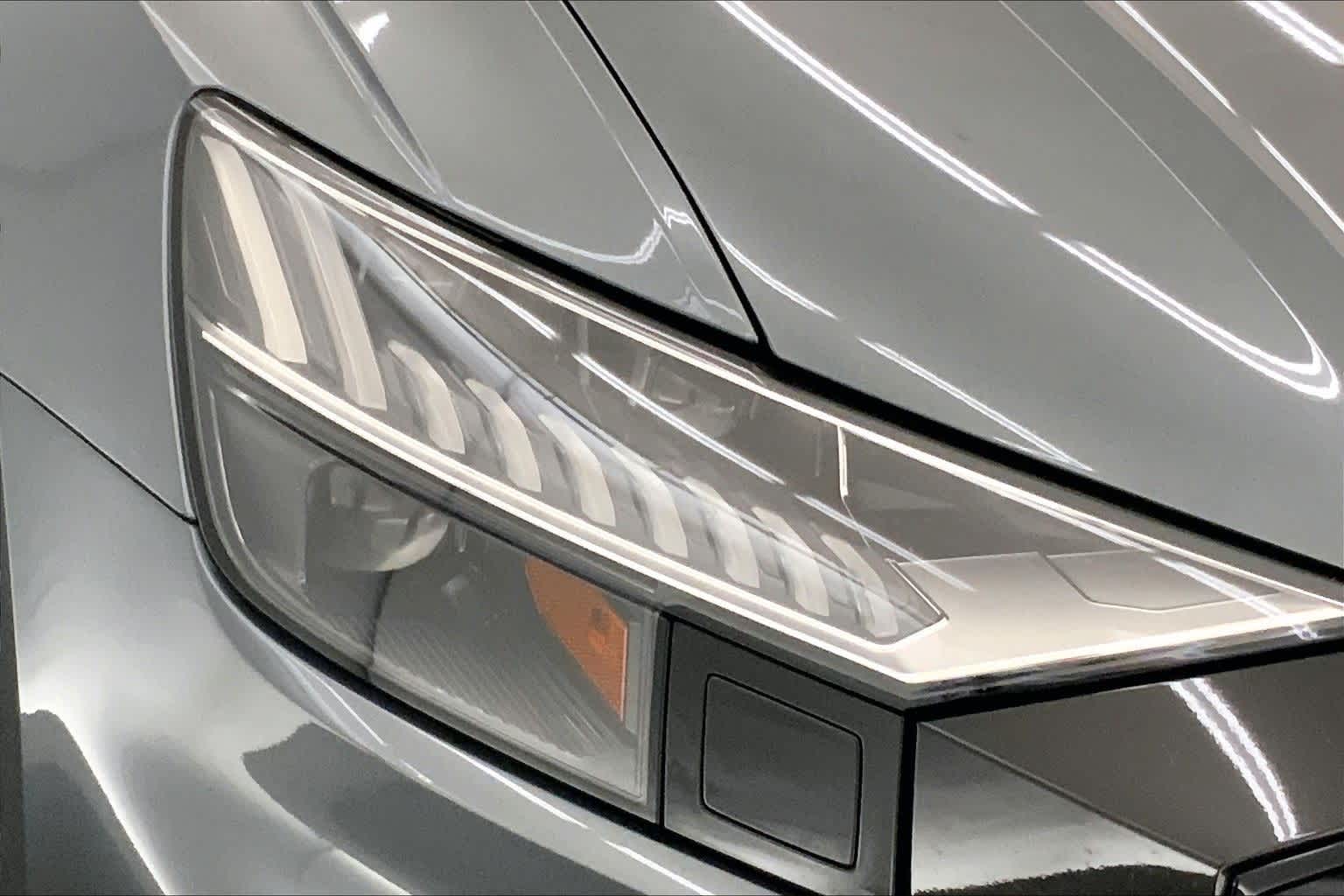 Thumbnail: 2022 Audi Q8 - 31