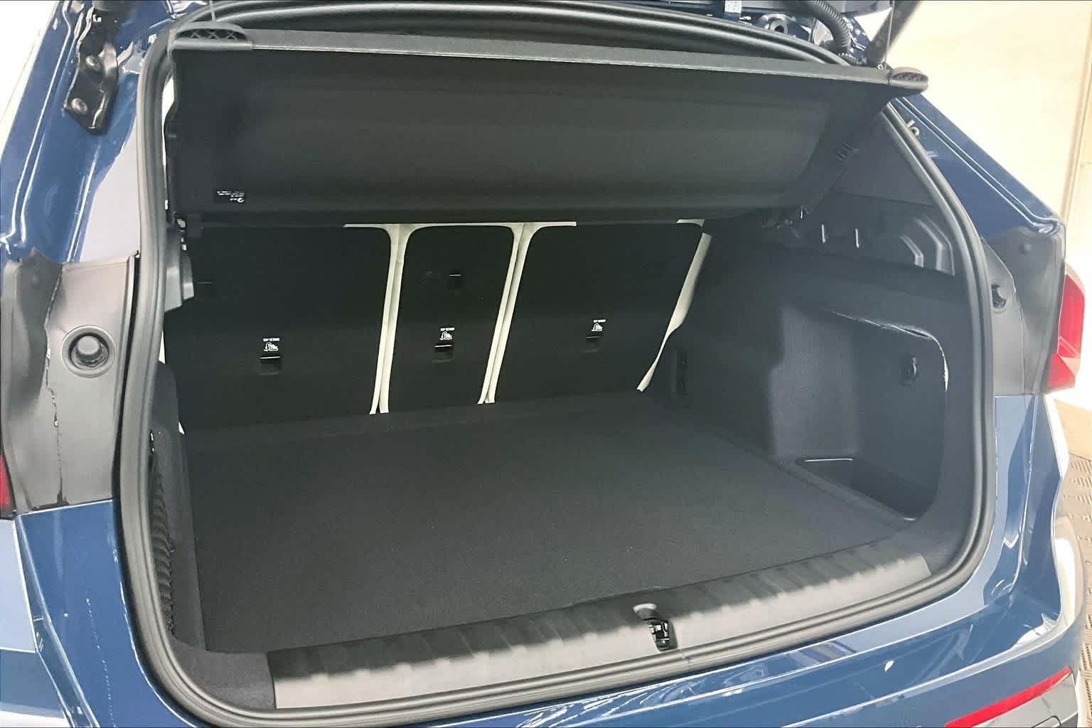 Thumbnail: 2026 BMW X1 - 19