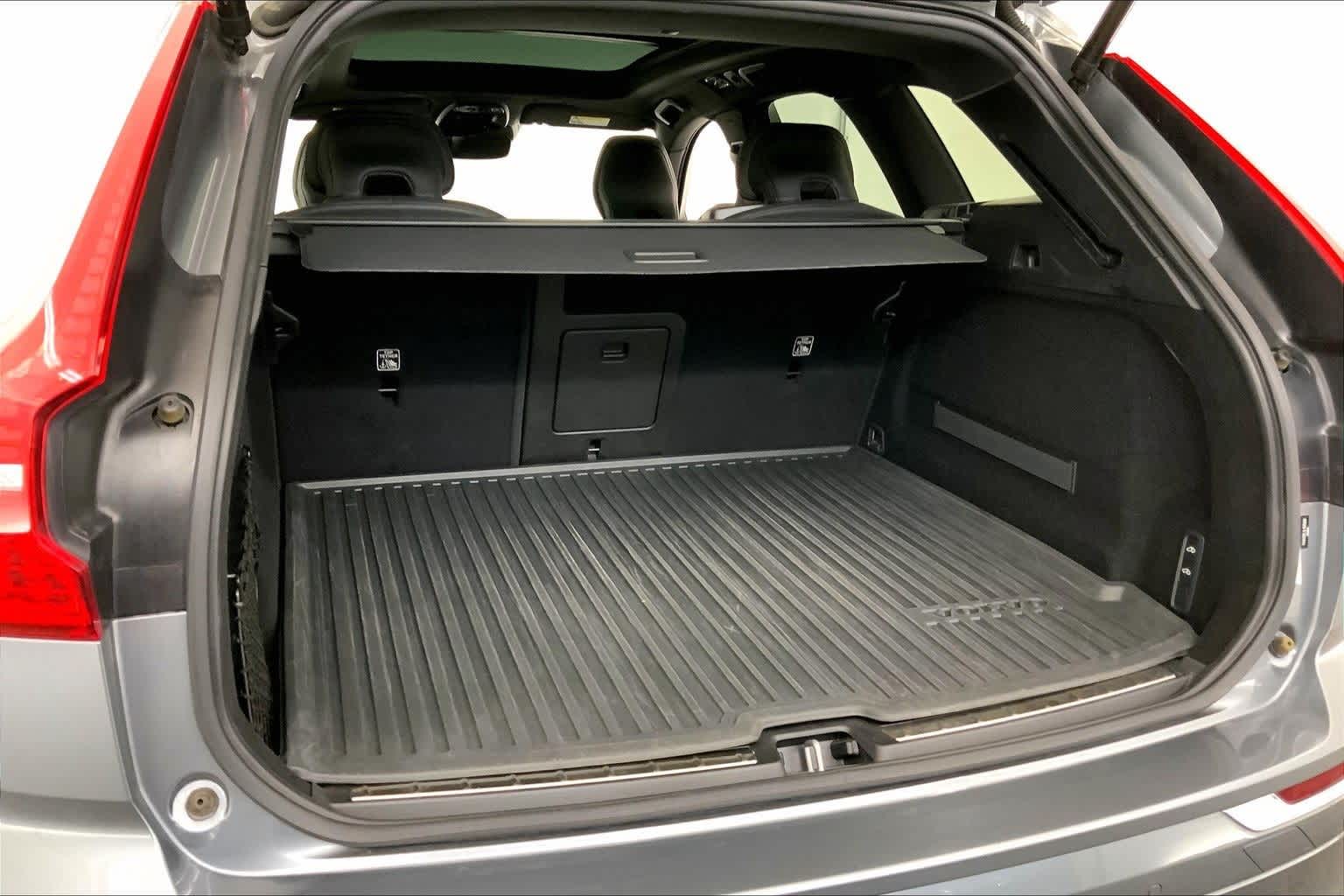 Thumbnail: 2020 Volvo XC60 - 18