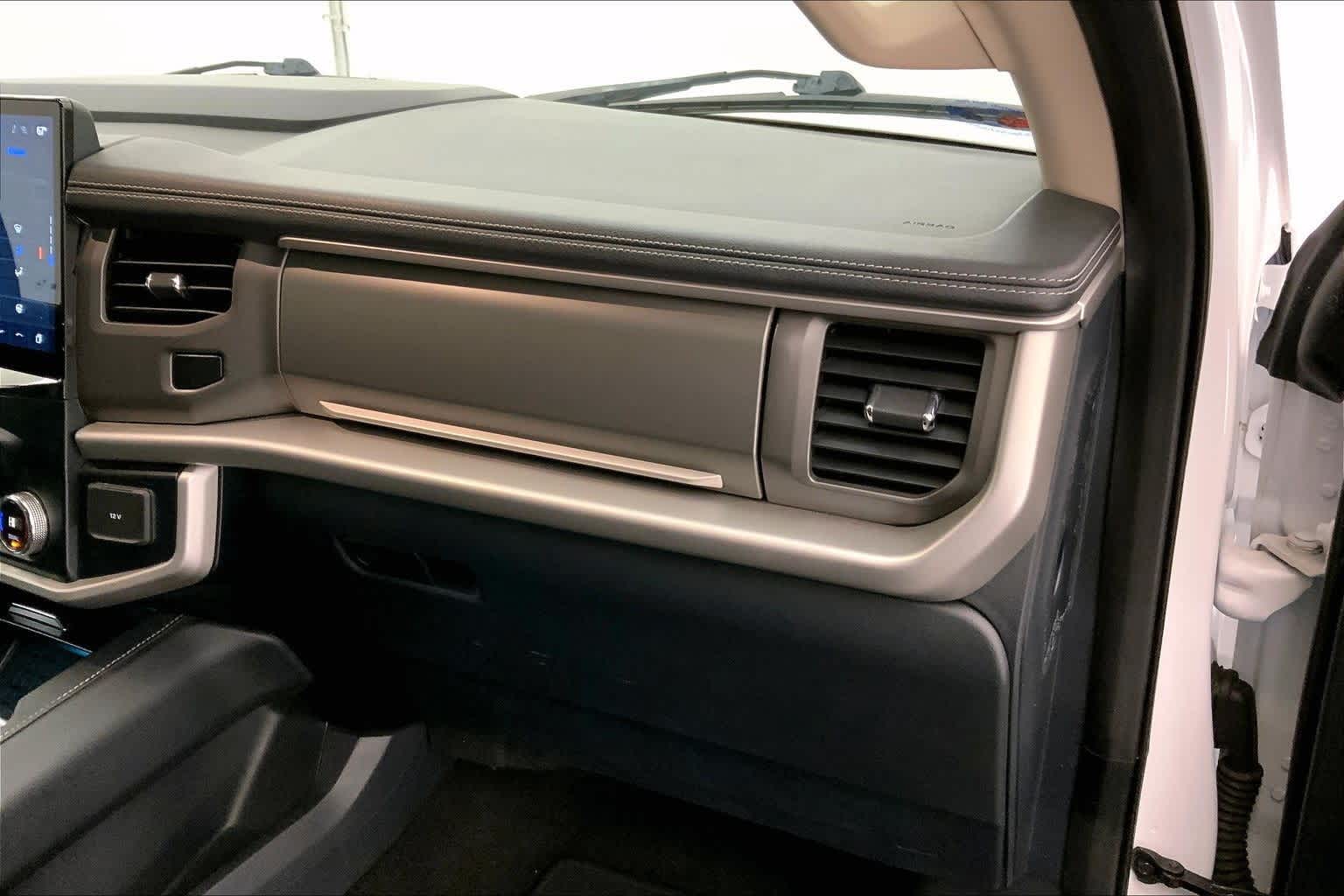 Thumbnail: 2022 Ford Expedition MAX - 23