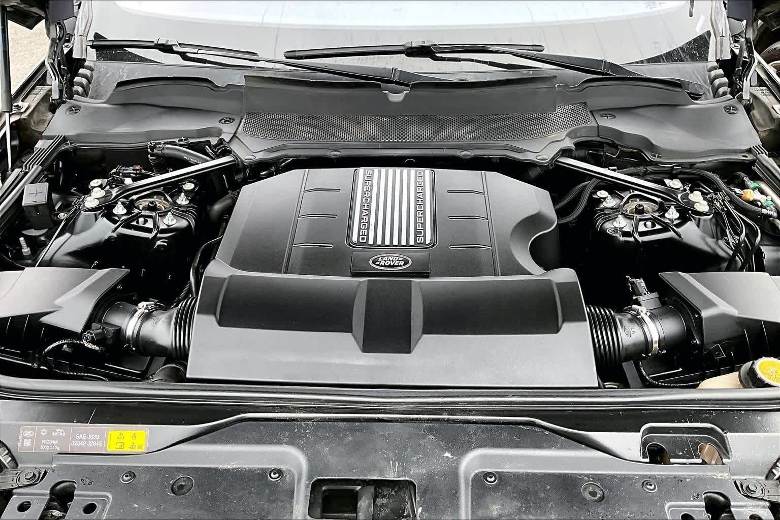 Thumbnail: 2019 Land Rover Discovery - 9