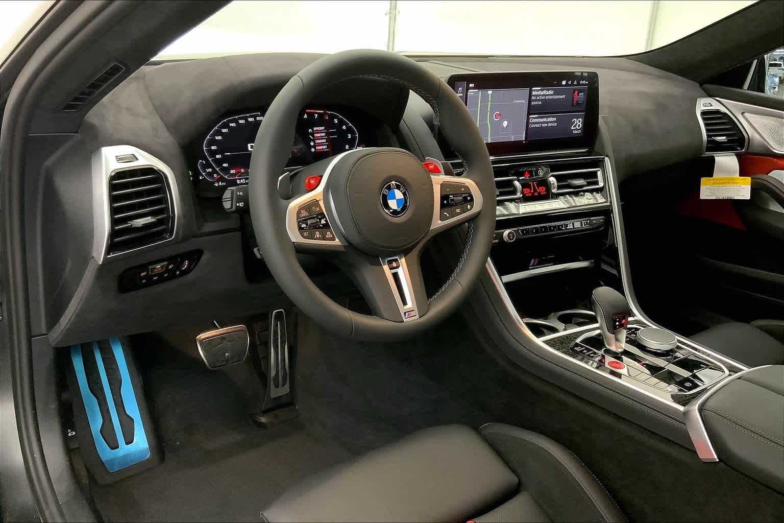 Thumbnail: 2025 BMW M8 - 2