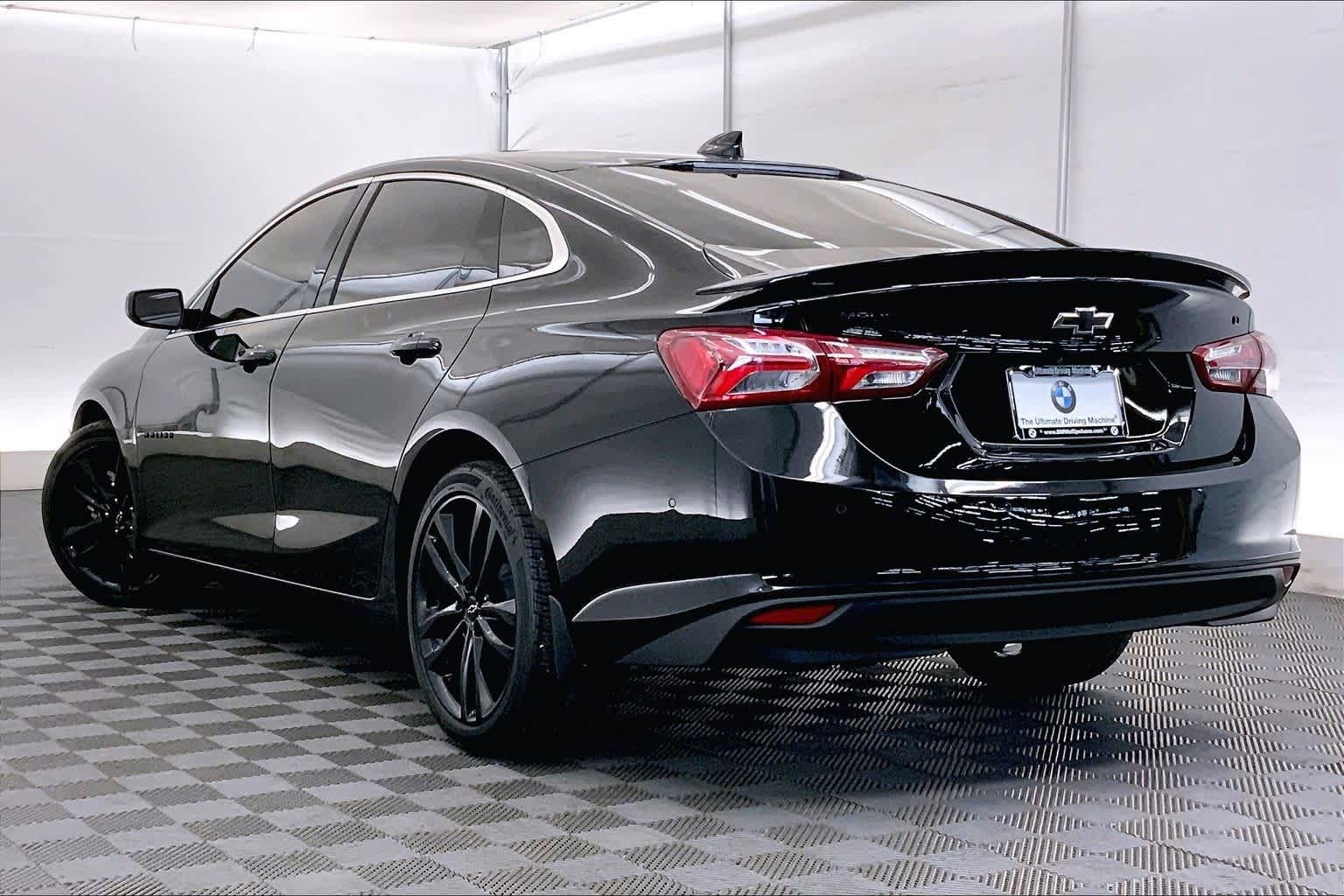 2024 Chevrolet Malibu Premier 2LT photo 4