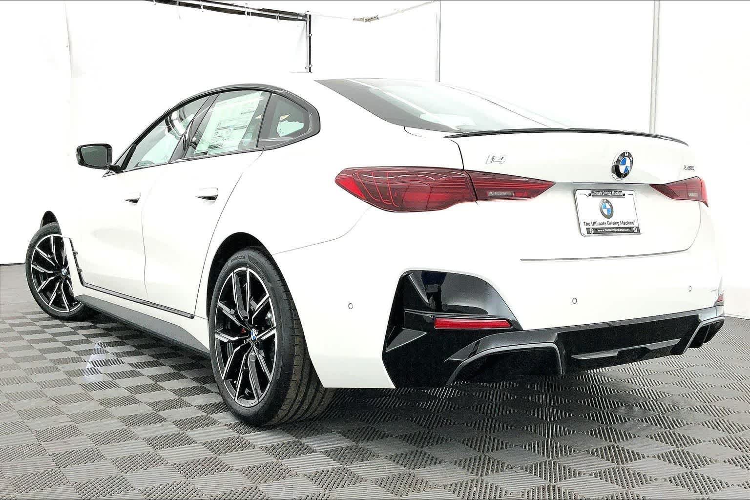 Thumbnail: 2026 BMW i4 - 4