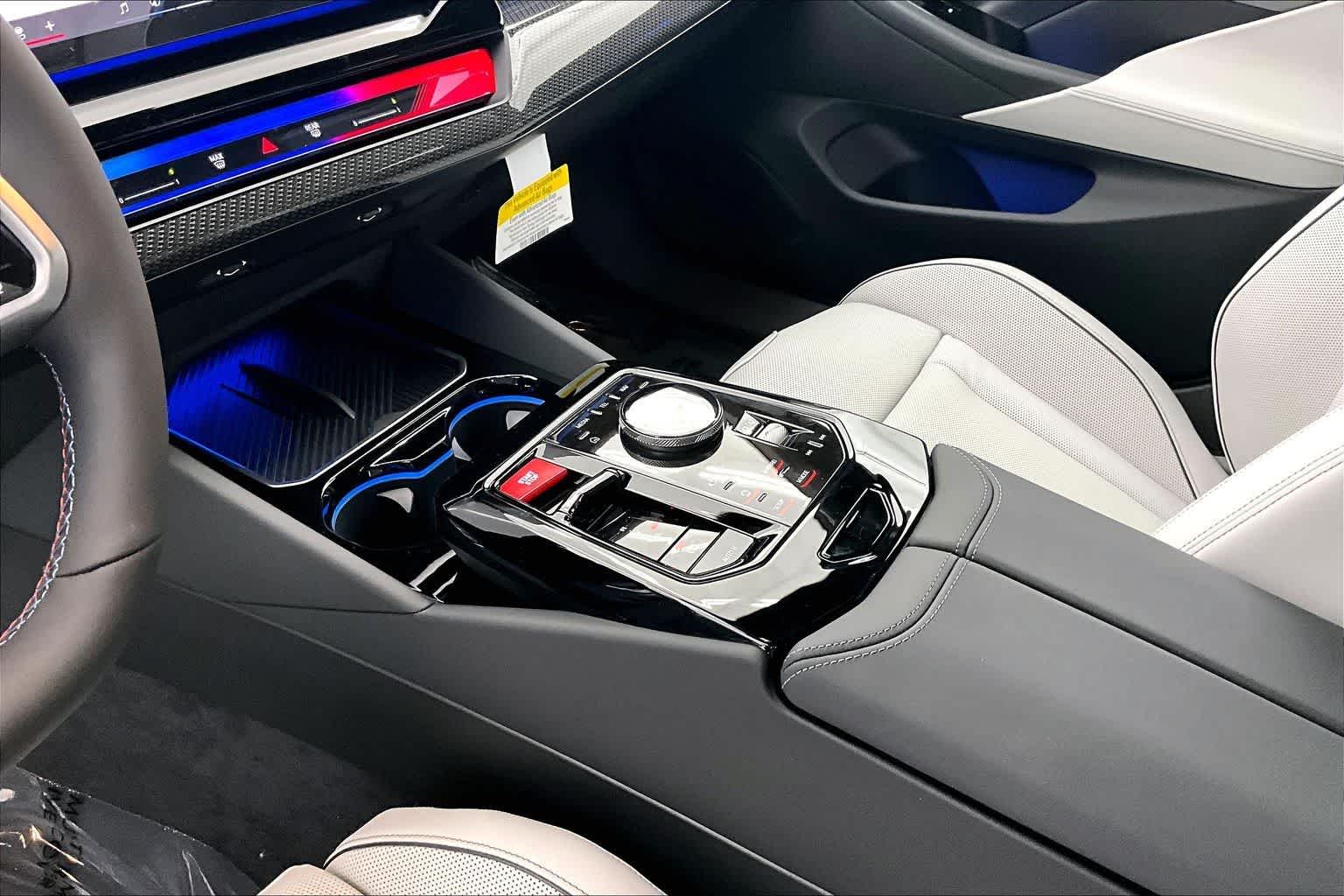 Thumbnail: 2026 BMW M5 - 17