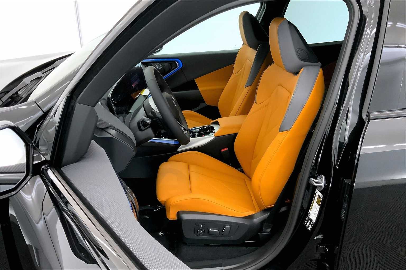 Thumbnail: 2025 BMW X3 - 11