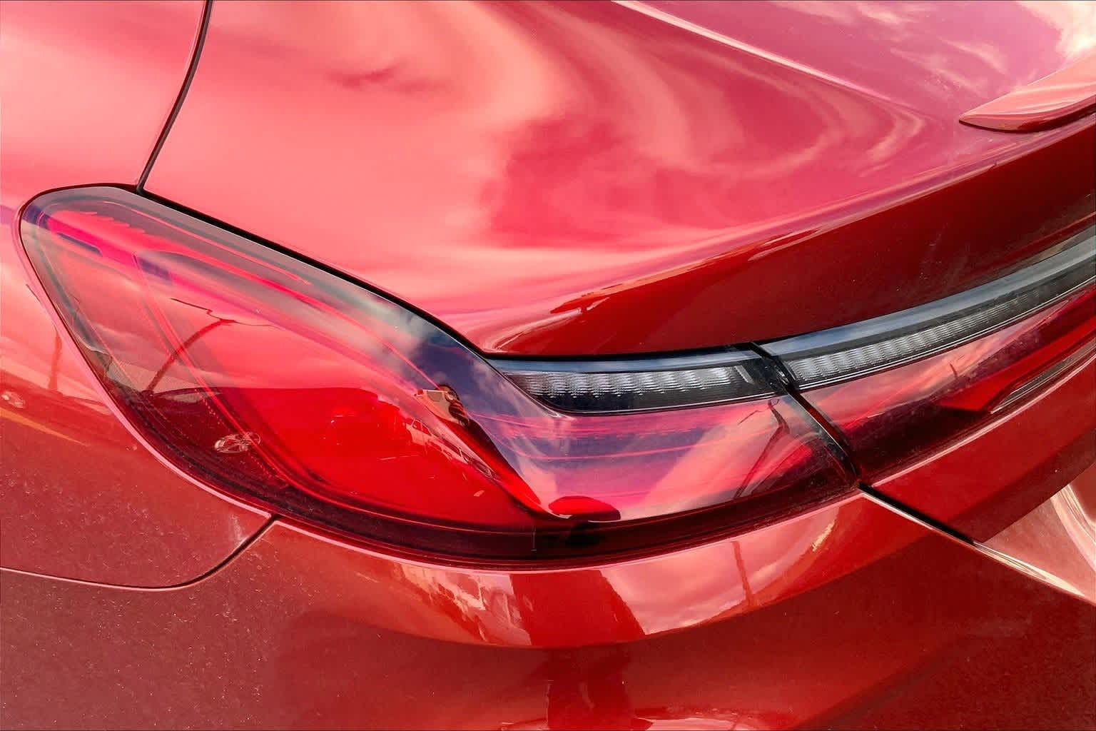 Thumbnail: 2021 BMW M8 - 15