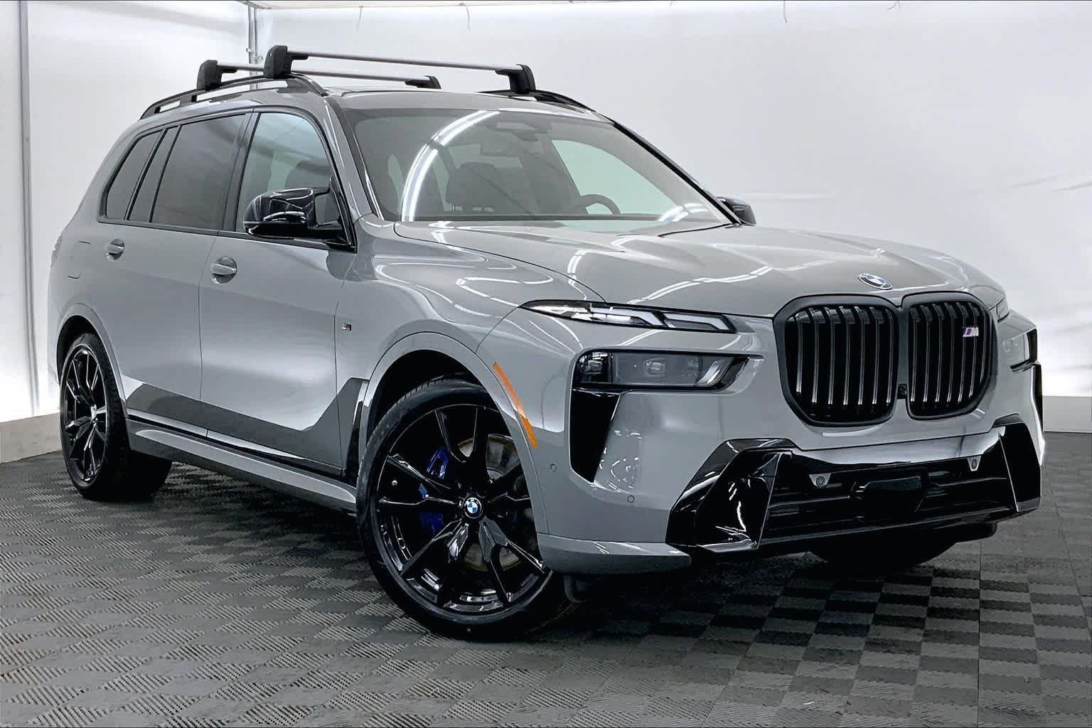 Thumbnail: 2026 BMW X7 - 21
