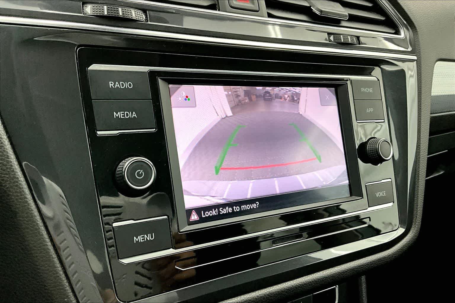 Thumbnail: 2024 Volkswagen Tiguan - 26