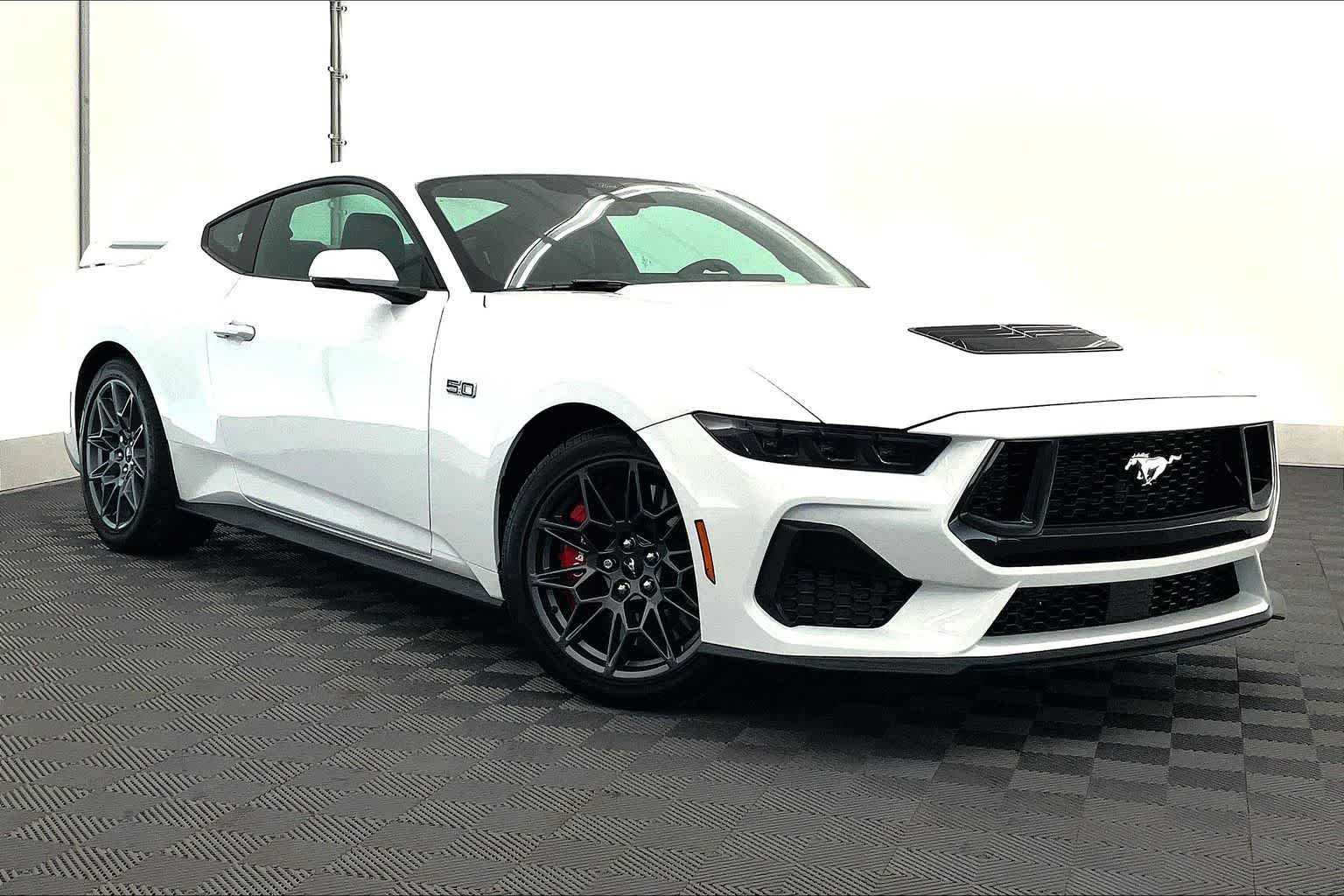 Thumbnail: 2025 Ford Mustang - 20