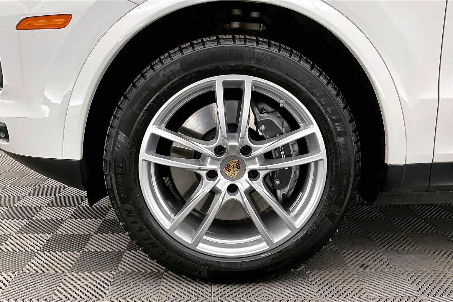 Thumbnail: 2021 Porsche Cayenne - 8