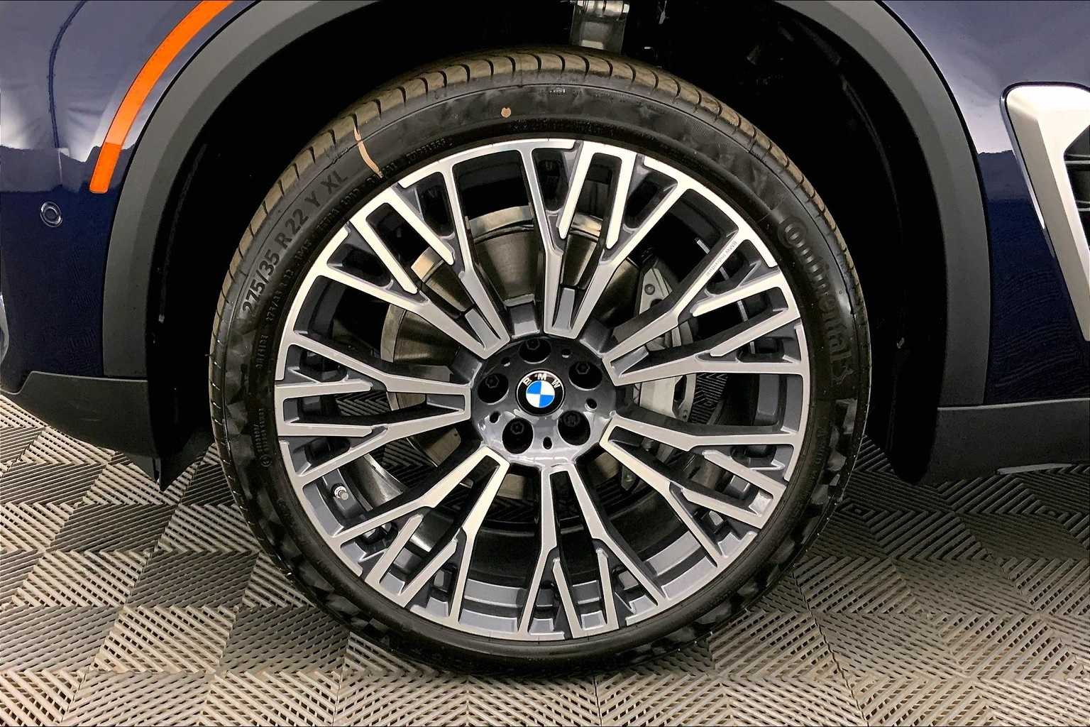 Thumbnail: 2026 BMW X5 - 8