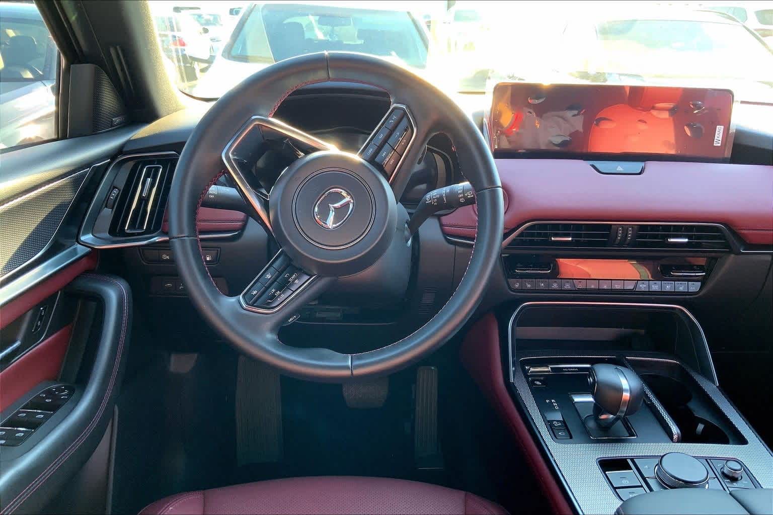 Thumbnail: 2025 Mazda CX-70 - 15