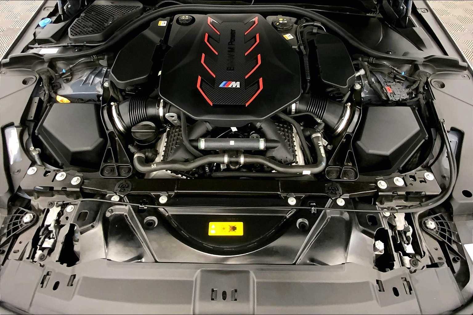 Thumbnail: 2025 BMW M5 - 9