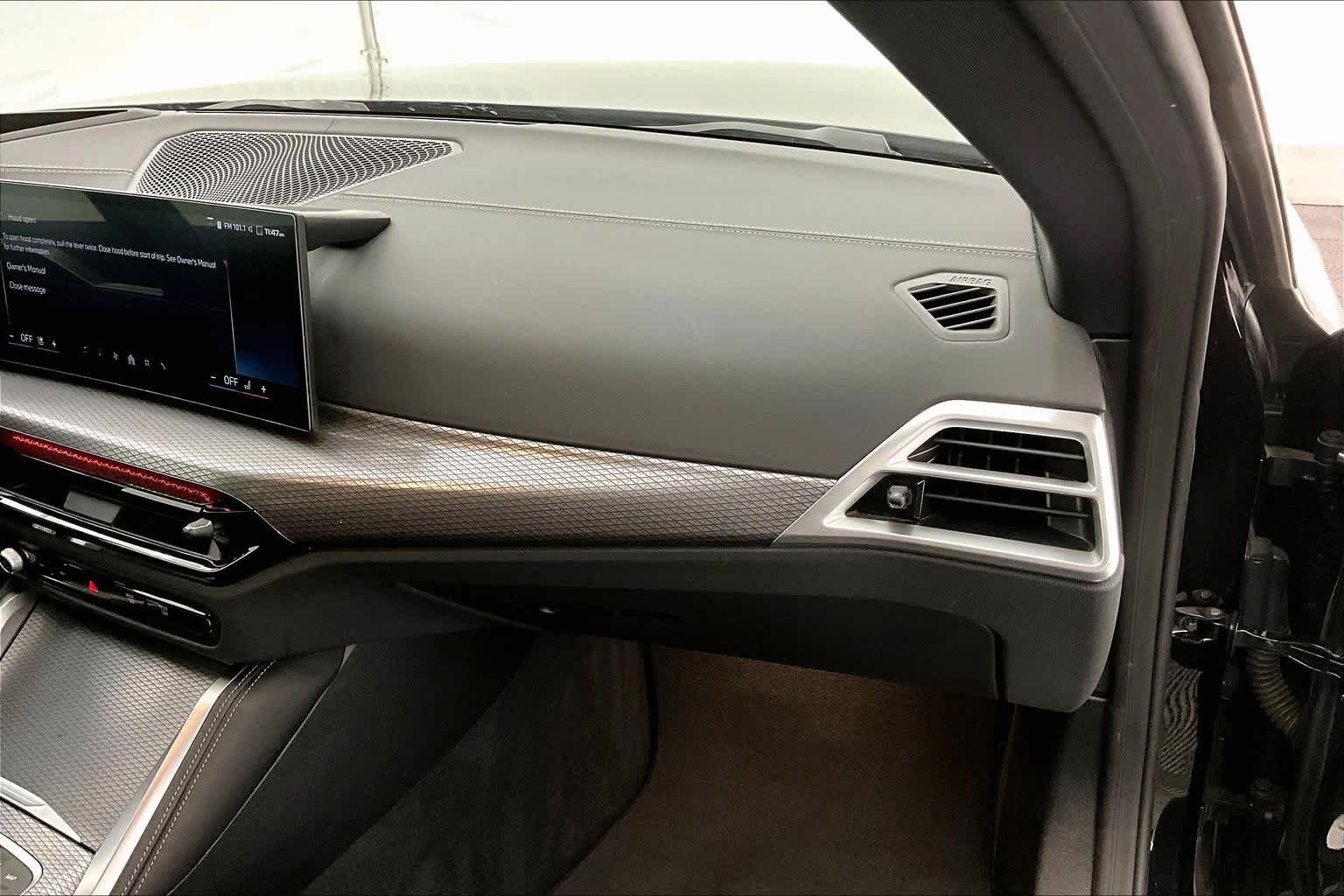 Thumbnail: 2025 BMW i4 - 23