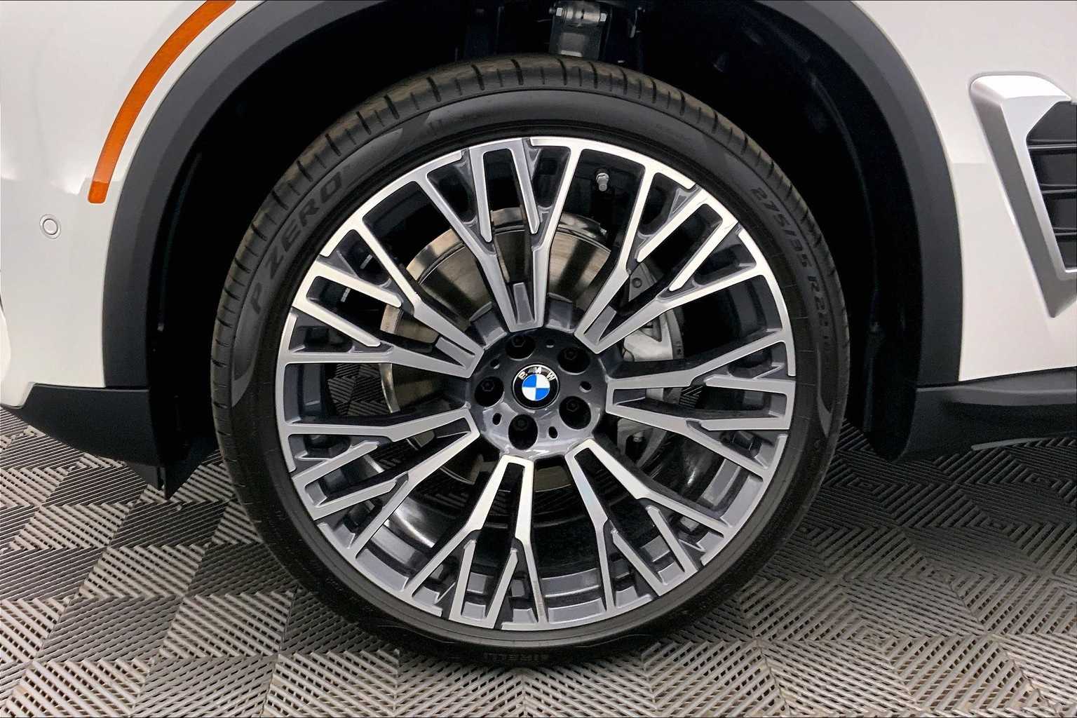 Thumbnail: 2026 BMW X5 - 8