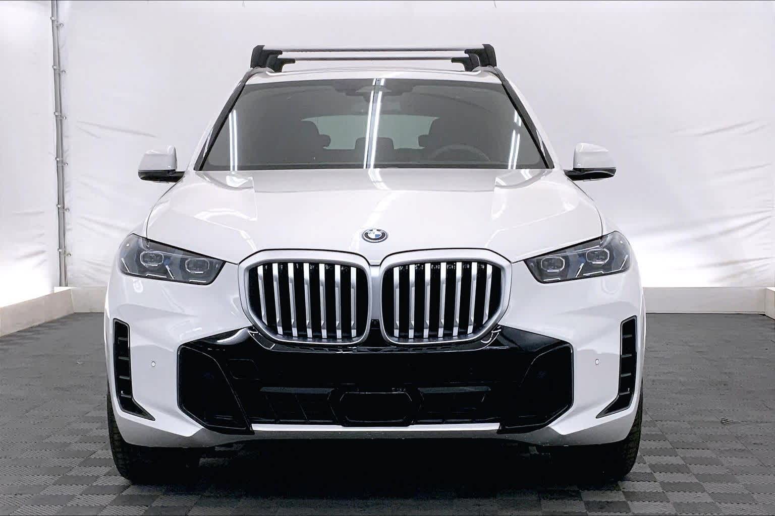 Thumbnail: 2026 BMW X5 - 6