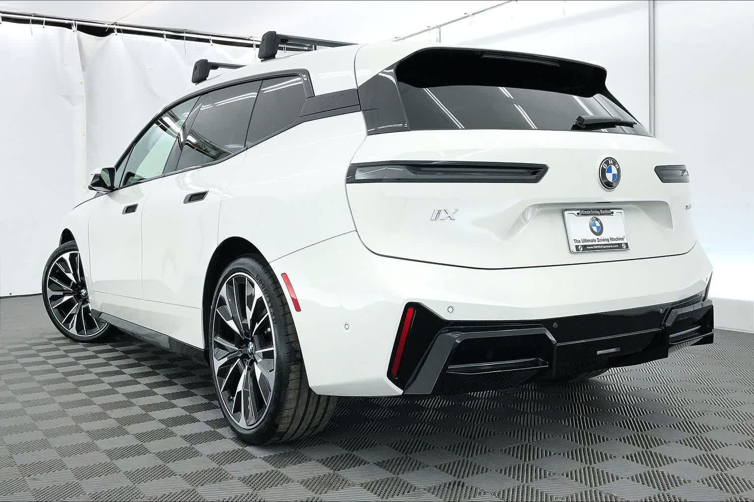 Thumbnail: 2026 BMW iX - 4