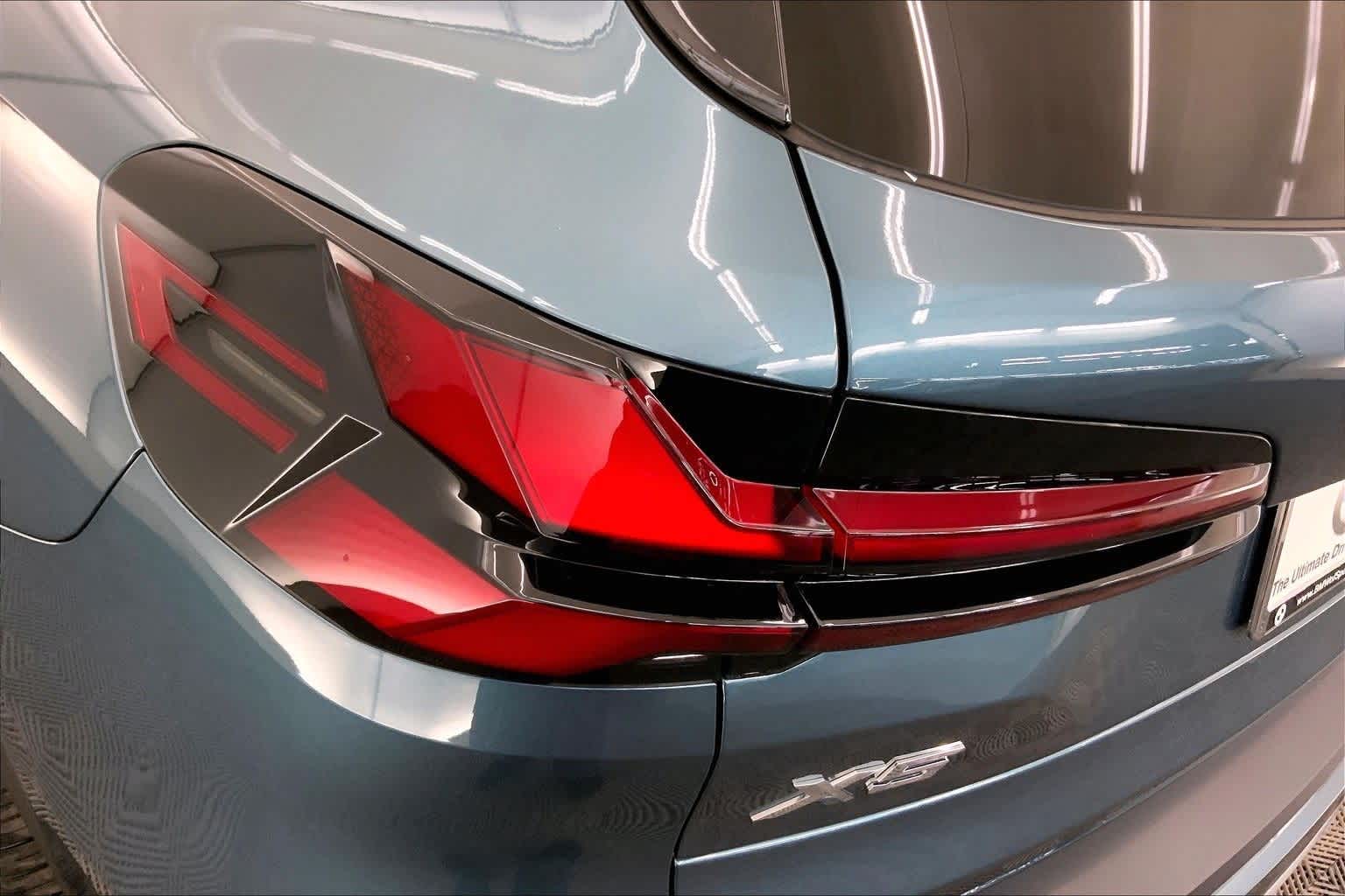 Thumbnail: 2025 BMW X5 - 32