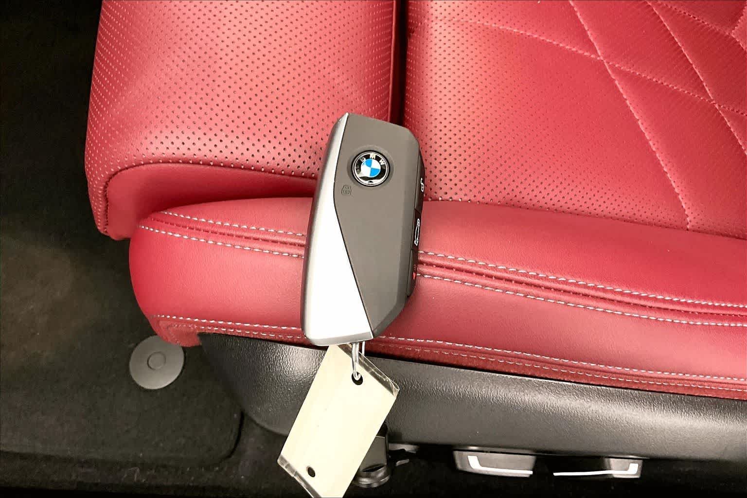 Thumbnail: 2026 BMW 5 Series - 19