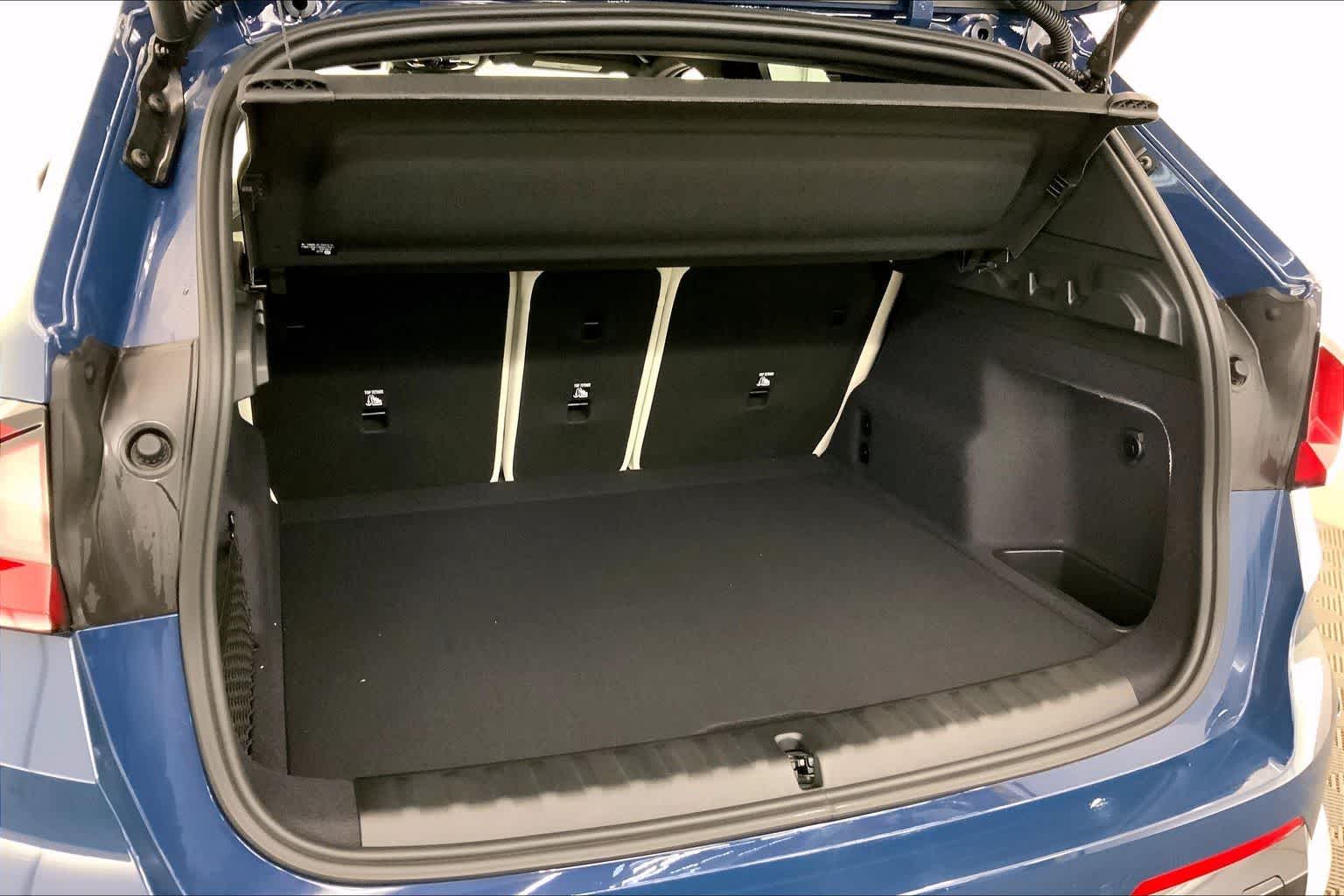 Thumbnail: 2026 BMW X1 - 19