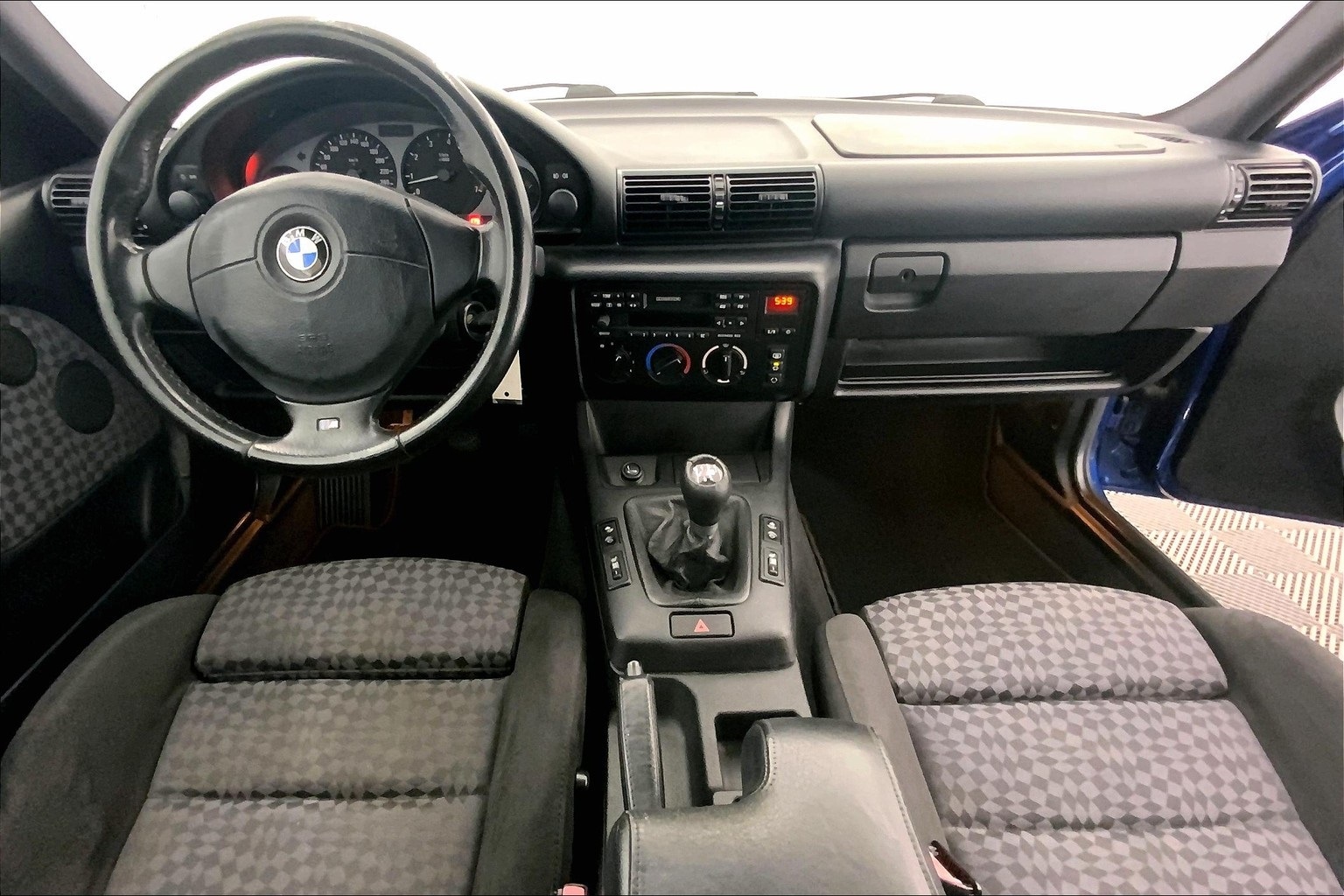 Thumbnail: 1999 BMW 3 Series - 10