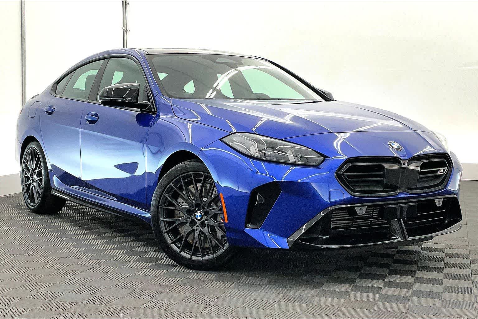 Thumbnail: 2025 BMW 2 Series - 21