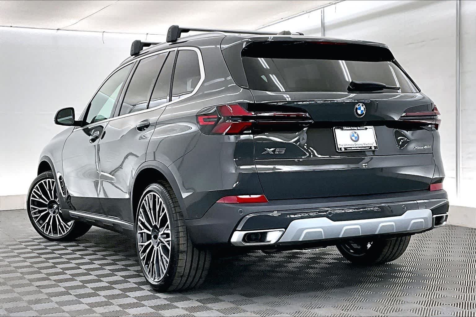 Thumbnail: 2026 BMW X5 - 4