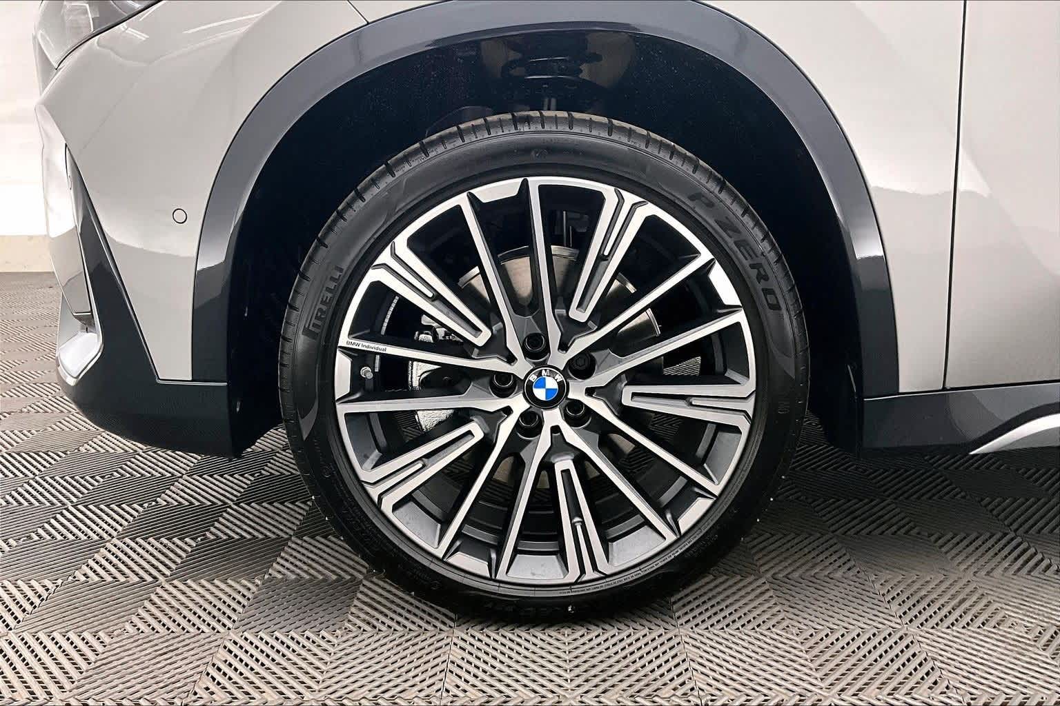 Thumbnail: 2026 BMW X1 - 8