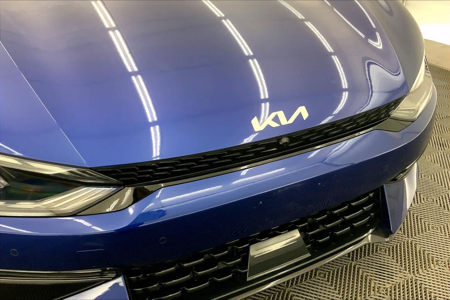 Thumbnail: 2023 Kia EV6 - 33