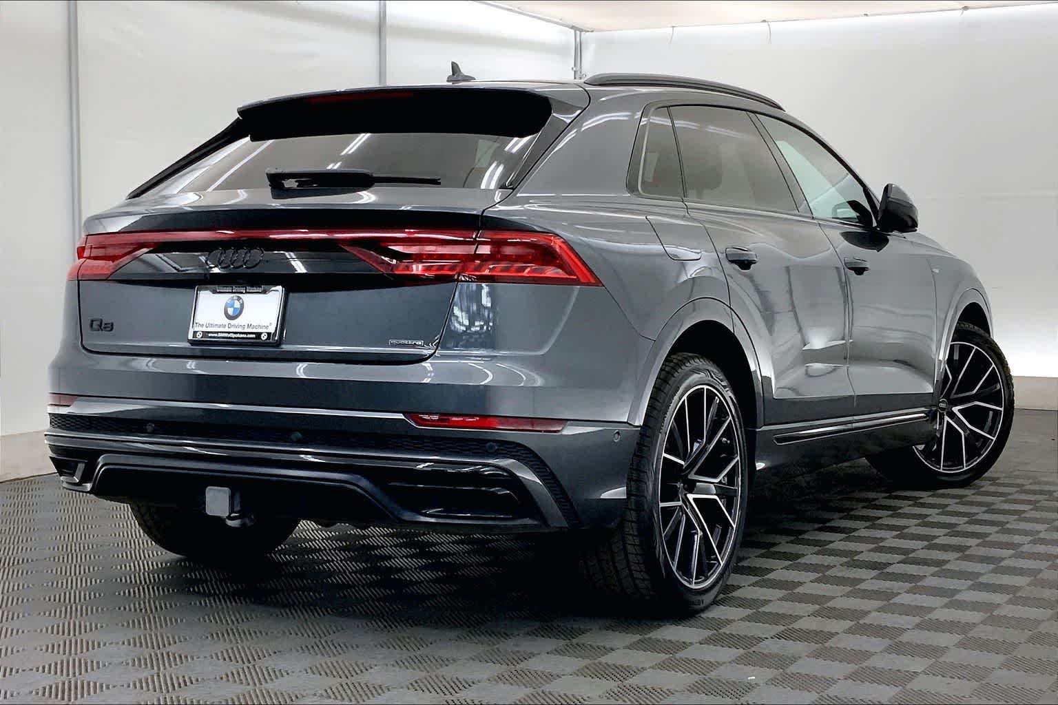 Thumbnail: 2022 Audi Q8 - 22