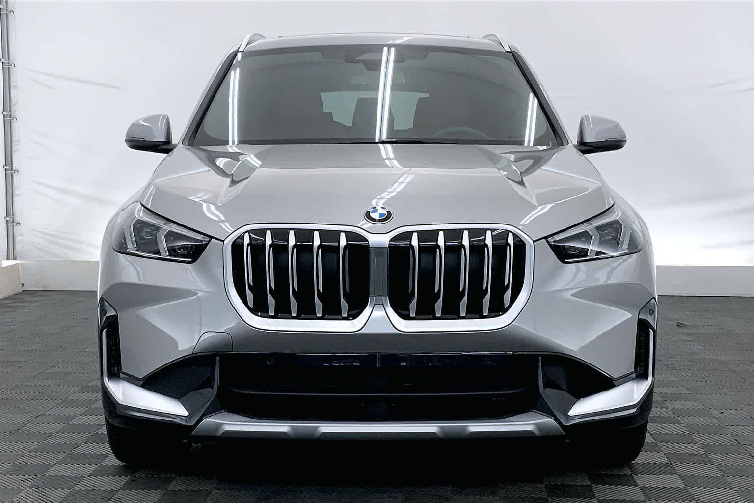 Thumbnail: 2026 BMW X1 - 6