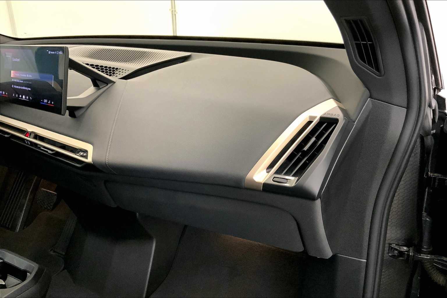 Thumbnail: 2024 BMW iX - 22