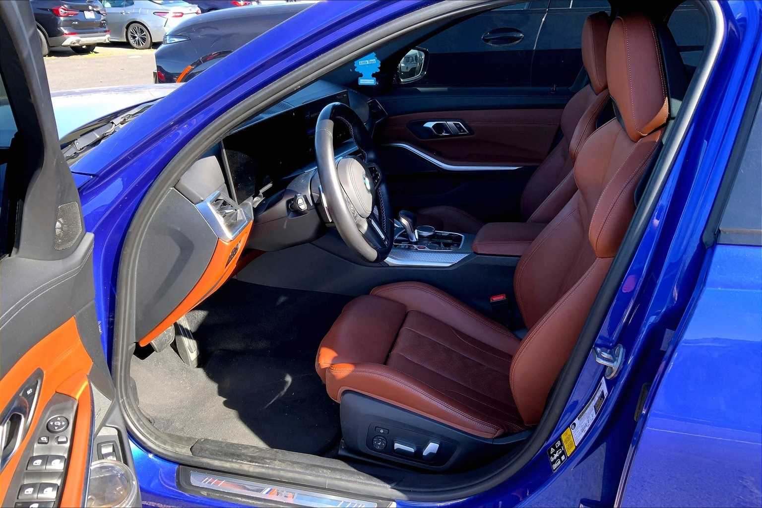 Thumbnail: 2023 BMW M3 - 11