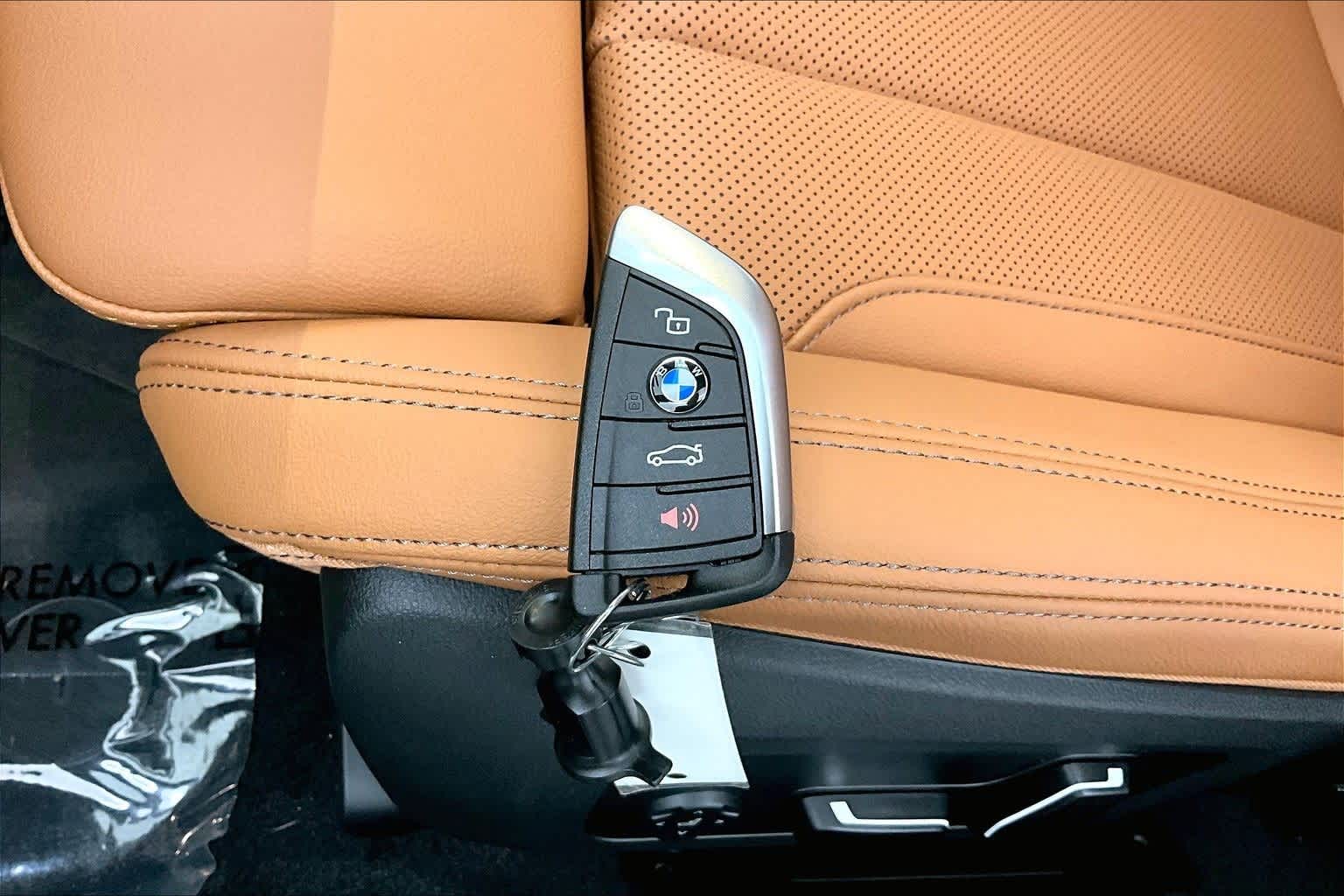 Thumbnail: 2026 BMW 3 Series - 20