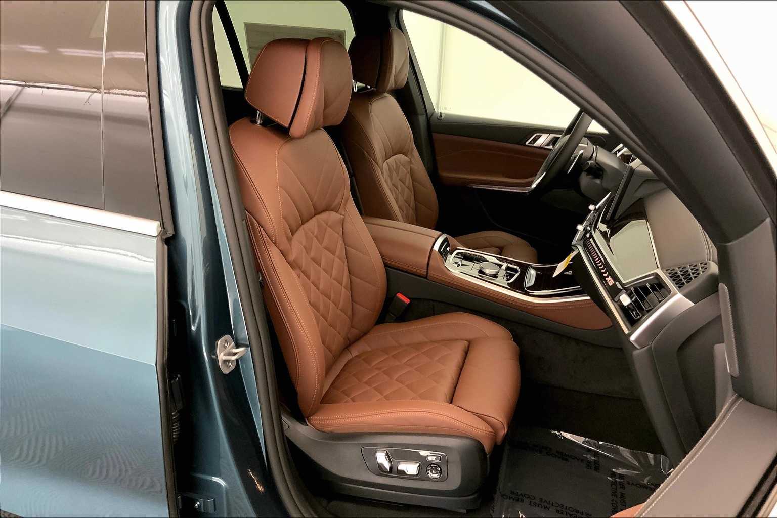 Thumbnail: 2026 BMW X5 - 14