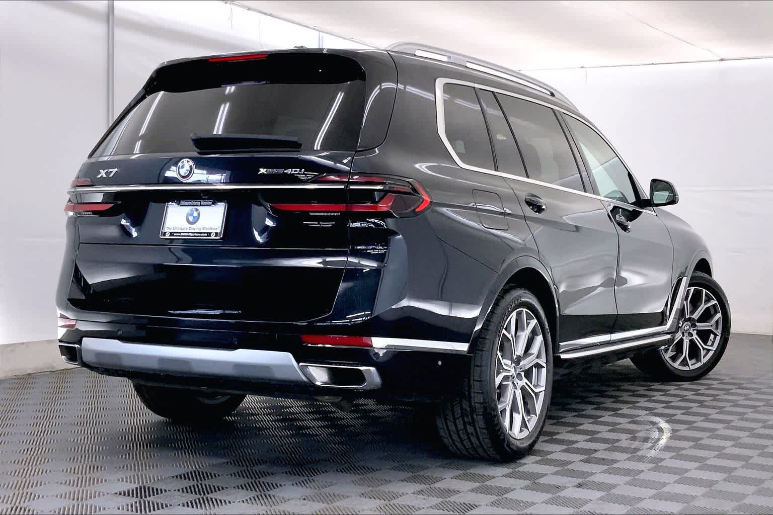 Thumbnail: 2024 BMW X7 - 22
