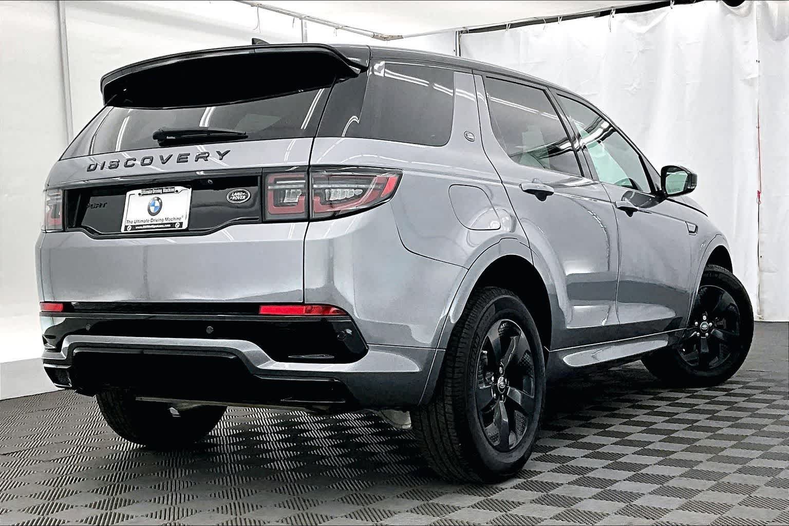 Thumbnail: 2022 Land Rover Discovery Sport - 22